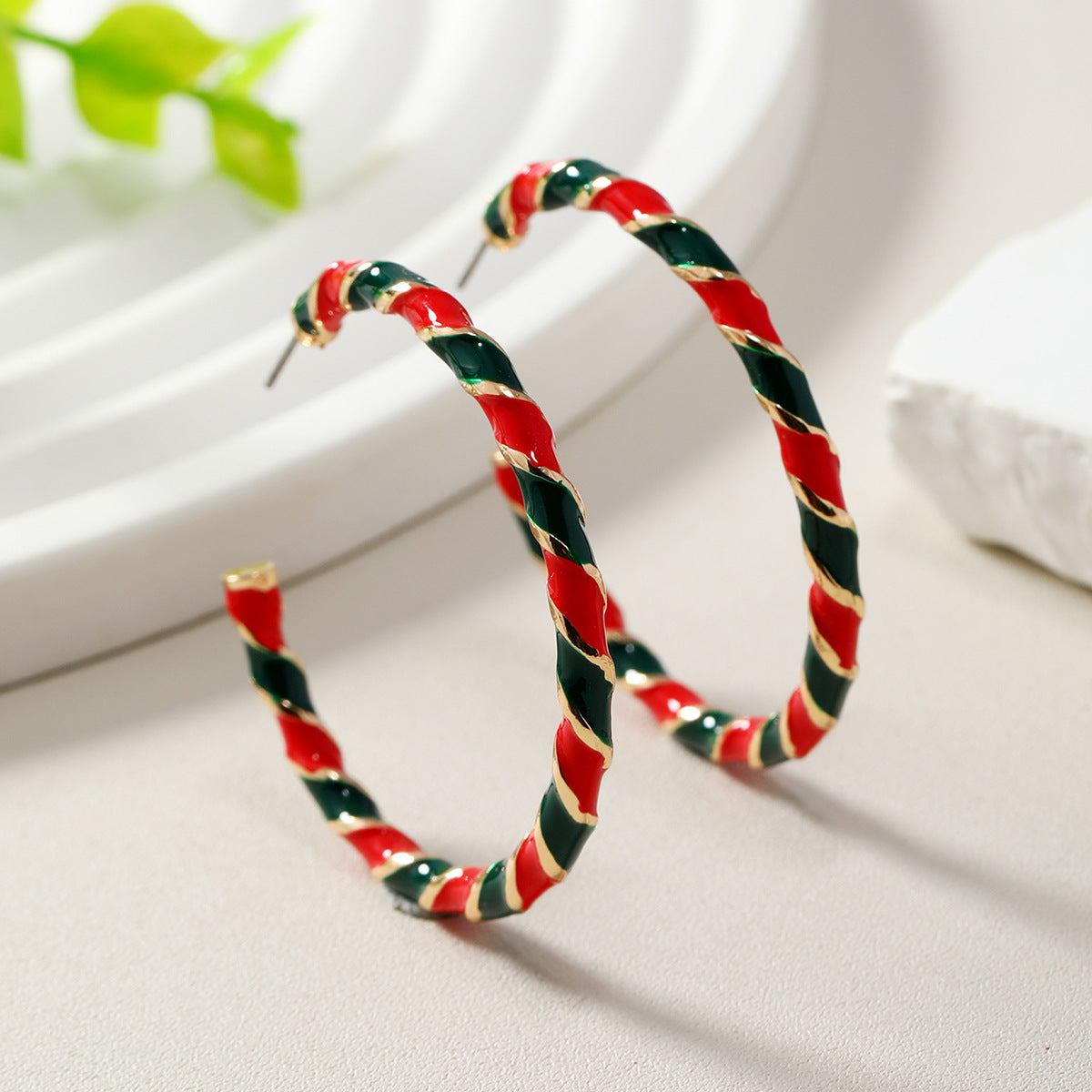 Wholesale Large Hoop Spiral Geometric Earrings