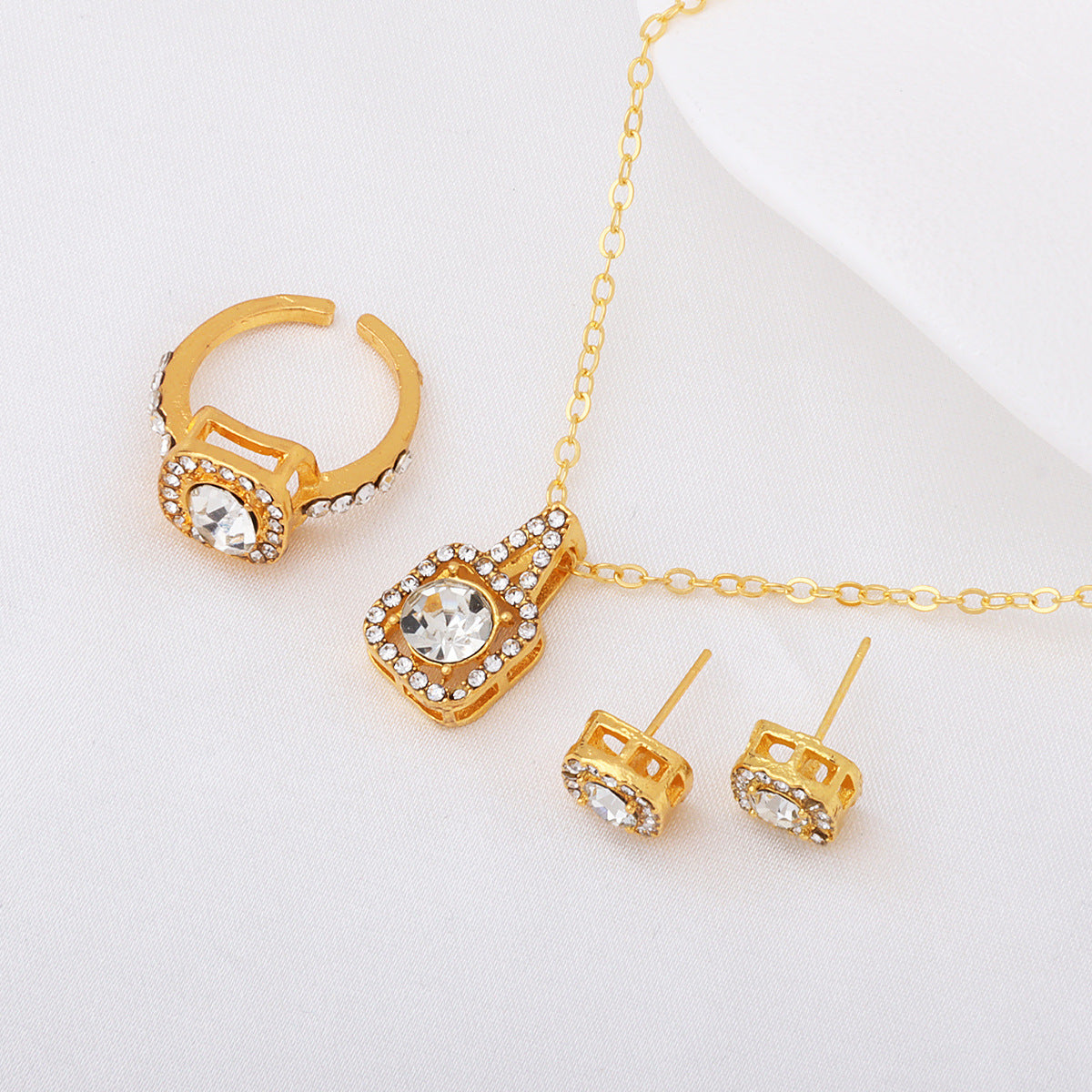 Wholesale  Four-Claw Square Diamond Fashion Light Luxury Clavicle Chain Earrings