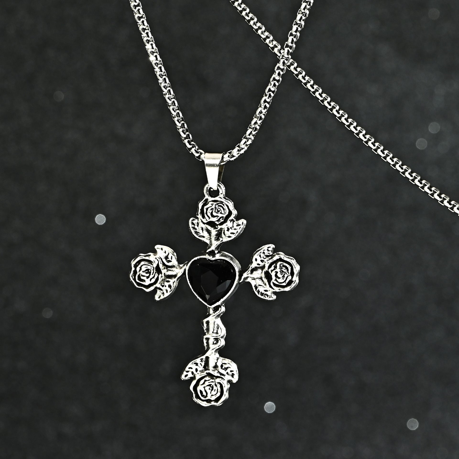 Wholesale Retro Gothic Cross Pendant Necklace Red Design Zinc Alloy Trendy Style Fashion Accessory Gift