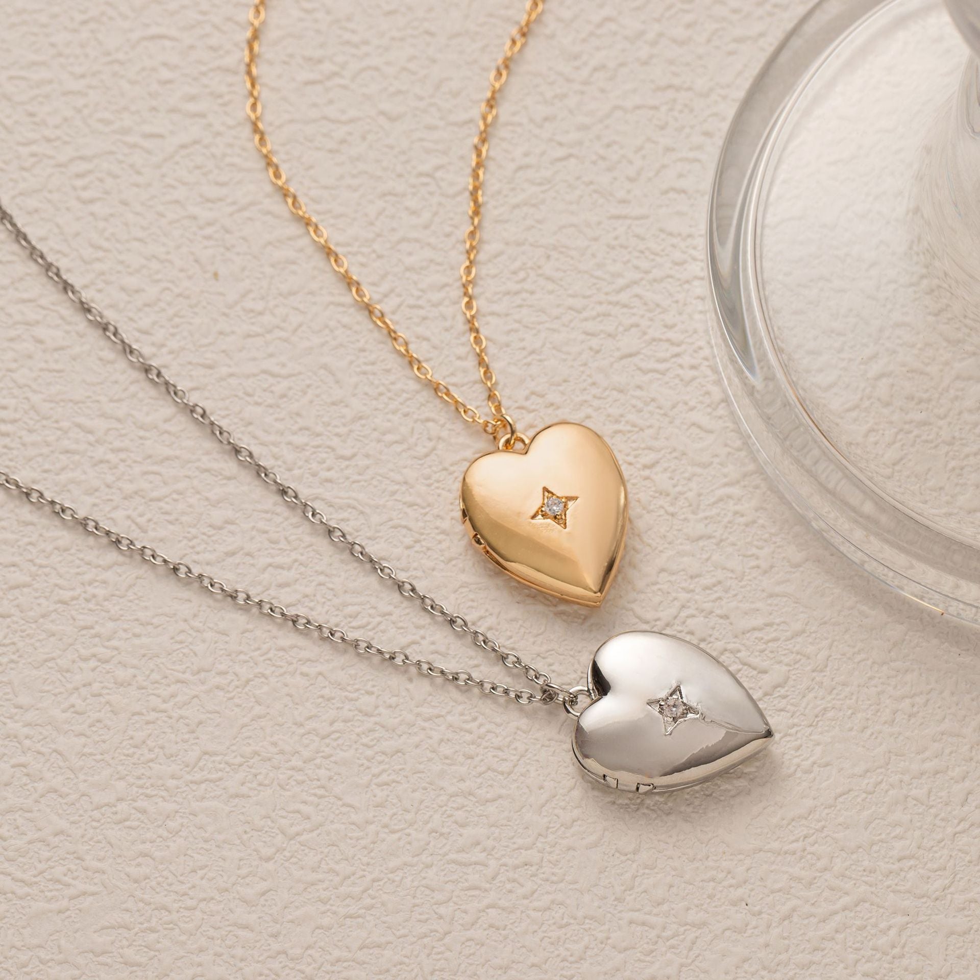 Wholesale Open and close necklace can open the album diamond star heart necklace