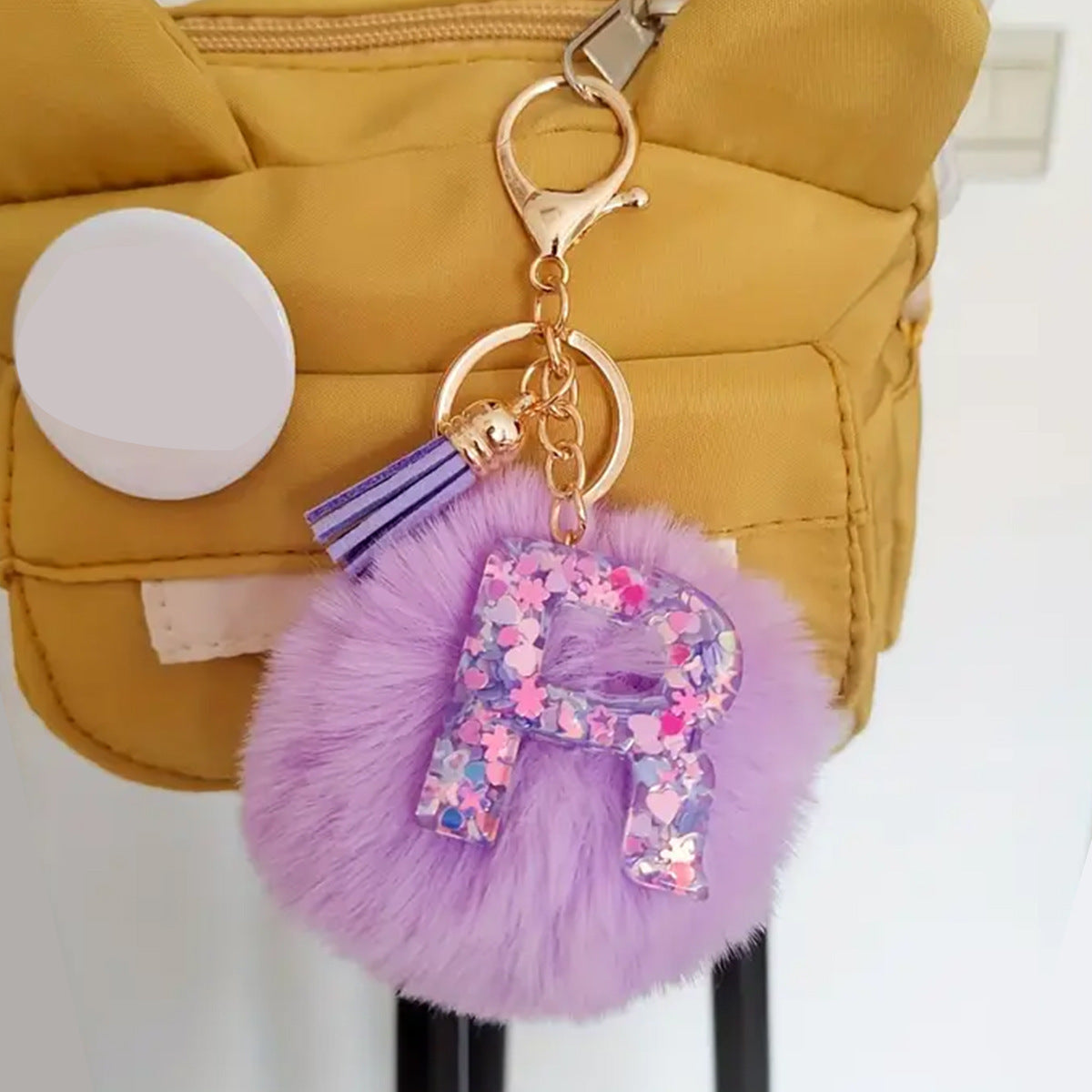 Wholesale Cute resin pom-pom 26 letter keychain