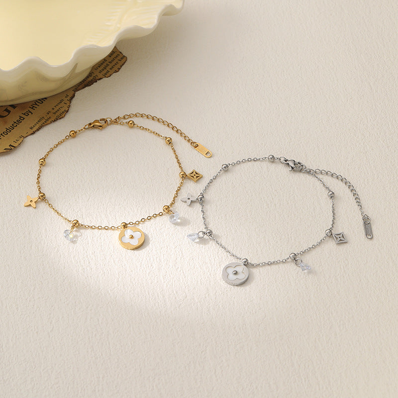 Wholesale Trendy Four-Leaf Flower Design Titanium Steel Zircon Bracelet Jewelry Accessory for Everyday Wear