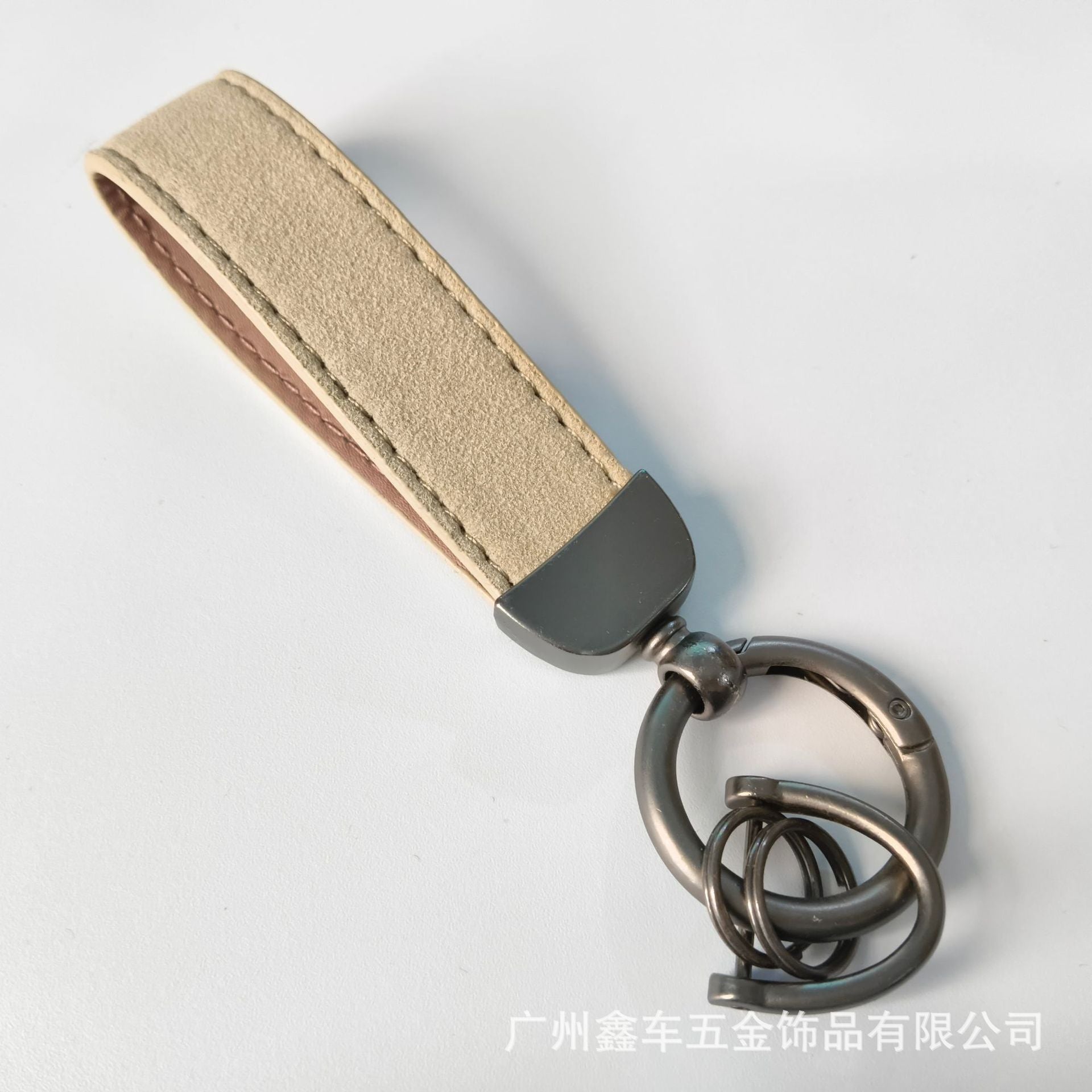 Wholesale Zinc Alloy Keychain Black Gunmetal Hardware Decorative Accessory for Wedding Gift