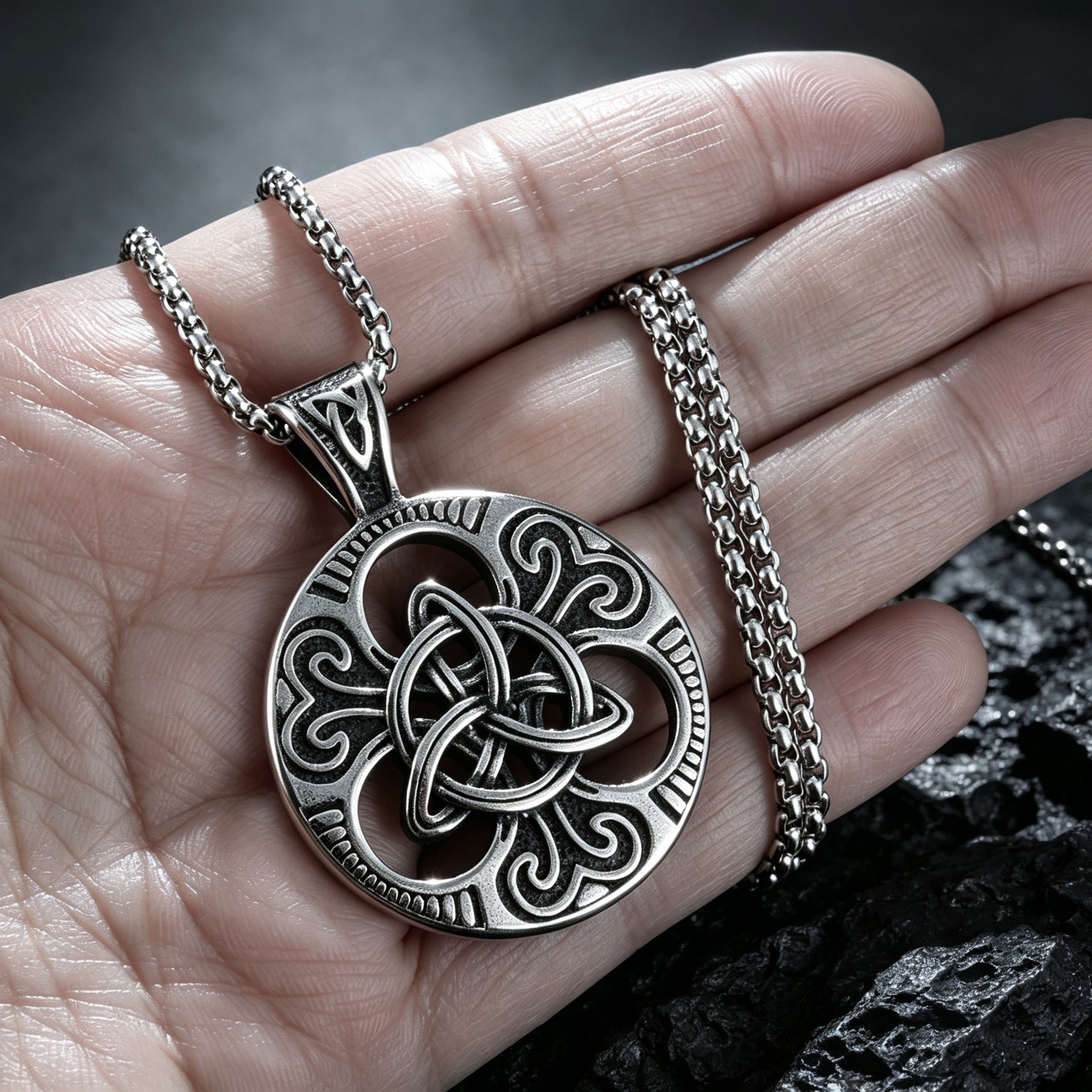 Wholesale Dark Style Celtic Knot Necklace Stainless Steel Geometric Pendant Fashion Jewelry Accessory