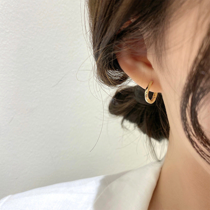 Wholesale Gold-Plated Copper Hoop Earrings Irregular Simple Design Boutique Resale for Women