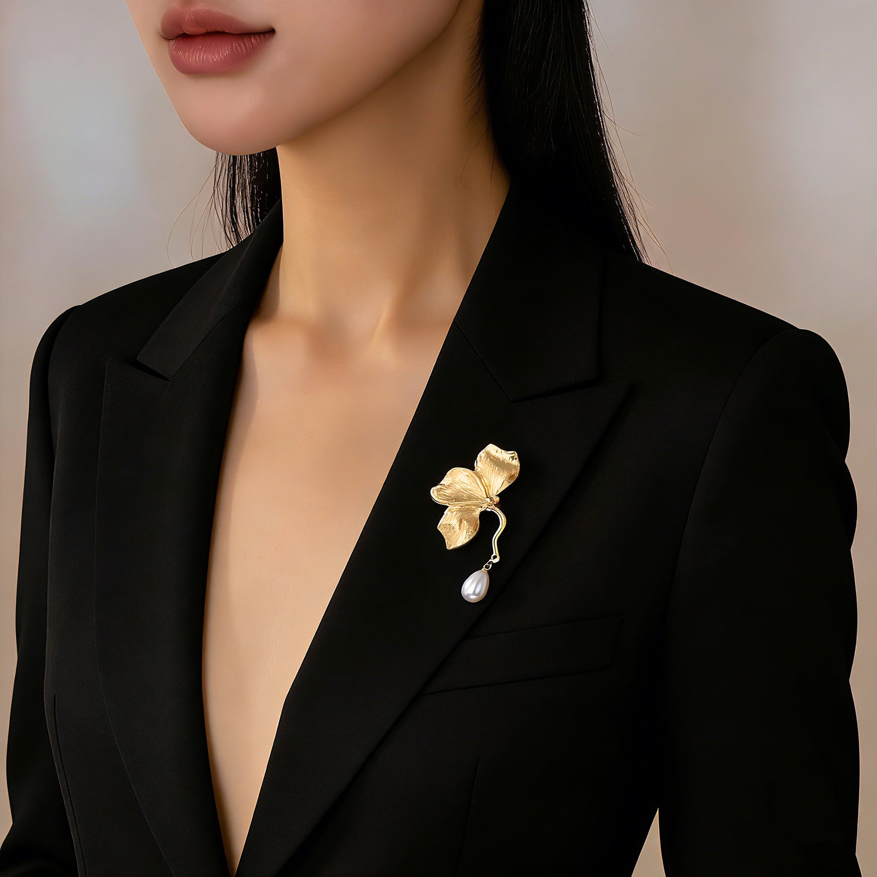 Wholesale Vintage Gold Ginkgo Leaf Pearl Brooch Women S Chic Lapel Pin Boutique Resale