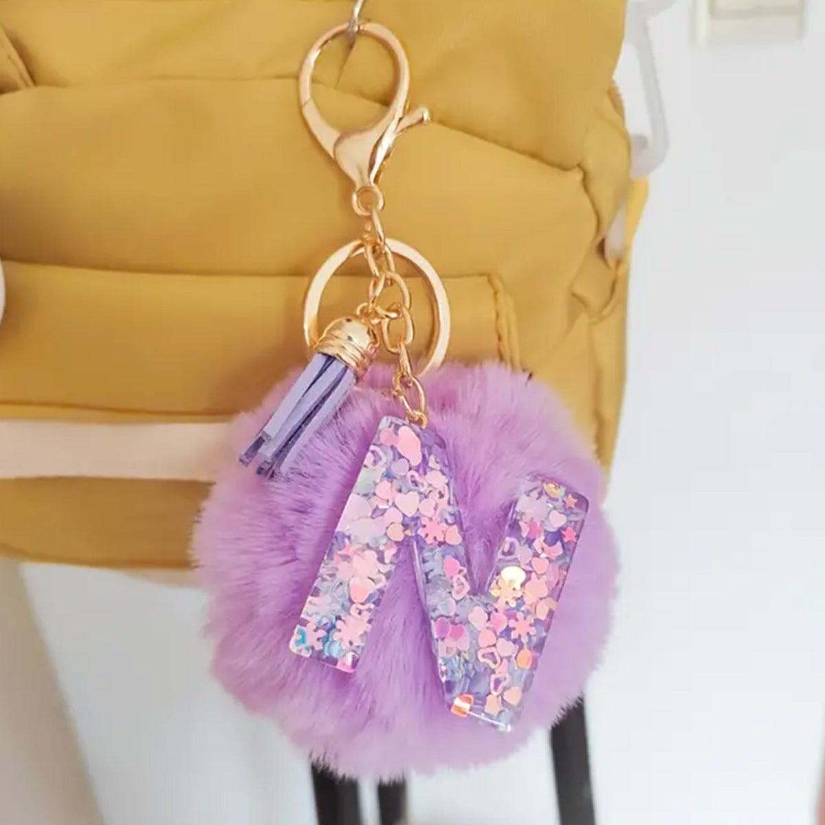 Wholesale Cute resin pom-pom 26 letter keychain