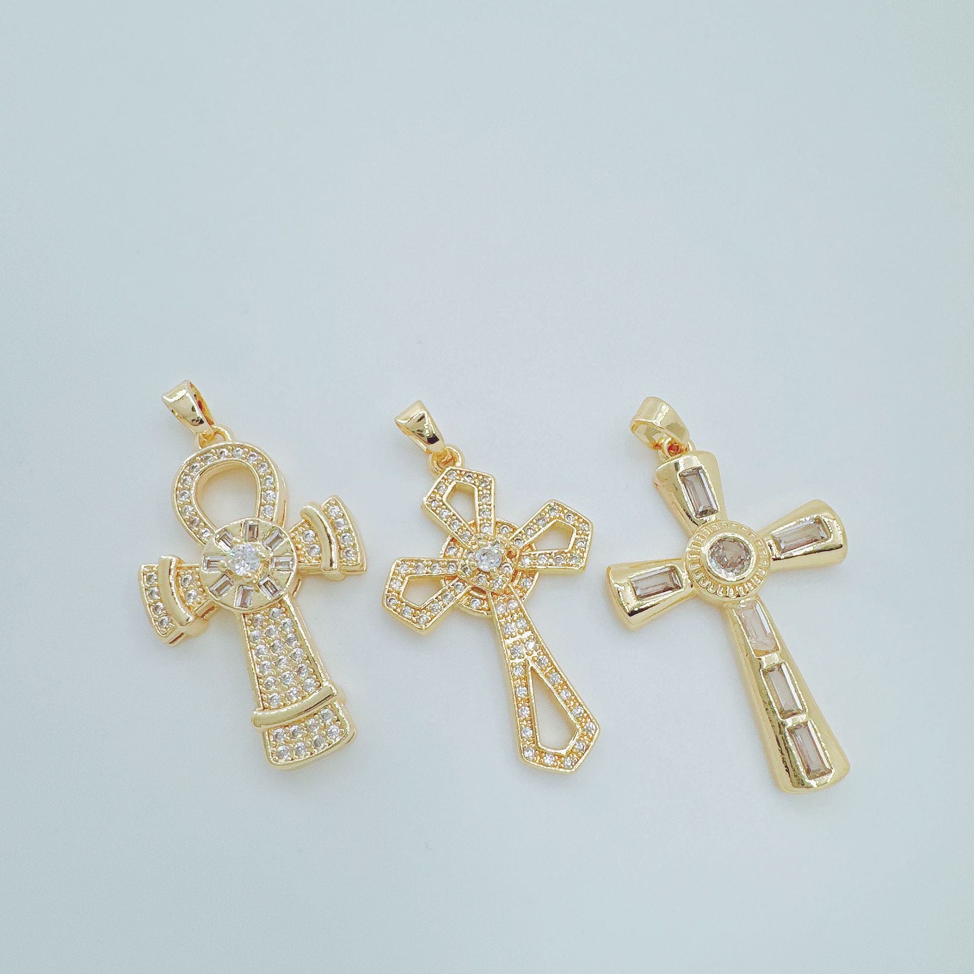 Wholesale Copper Hip Hop Cross Pendant with Micro Zircon - Trendy Collarbone Necklace for Women