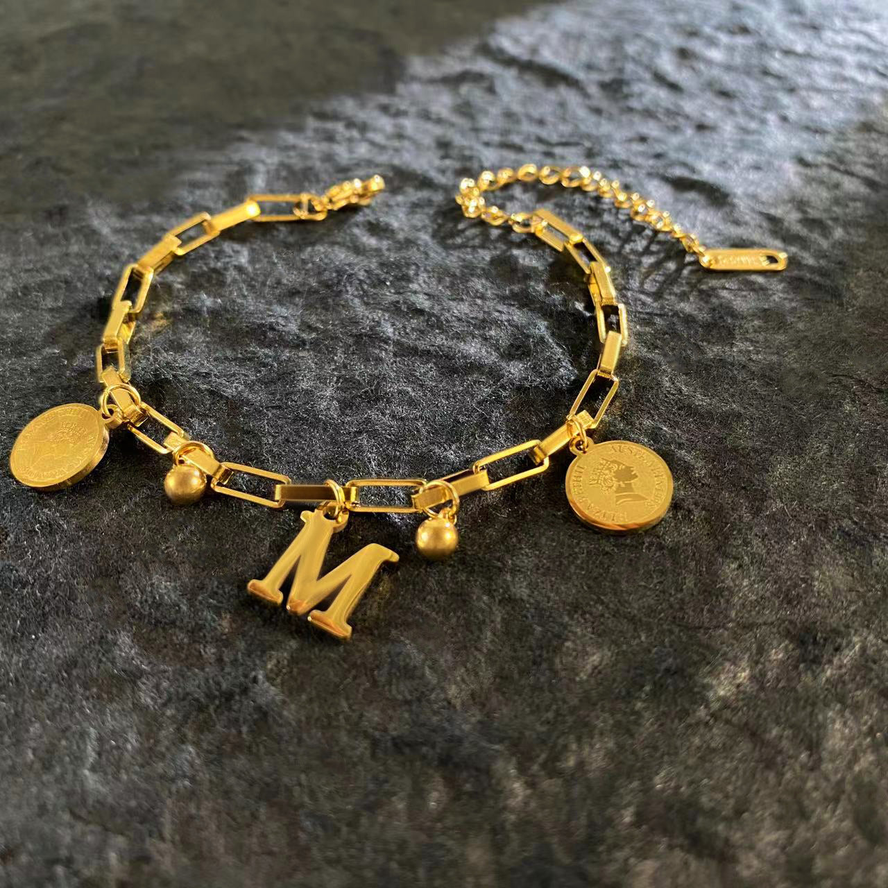 Wholesale Titanium Steel 18K Gold Plated Queen's Head Letter Bracelet ACC-BT-YuXun007