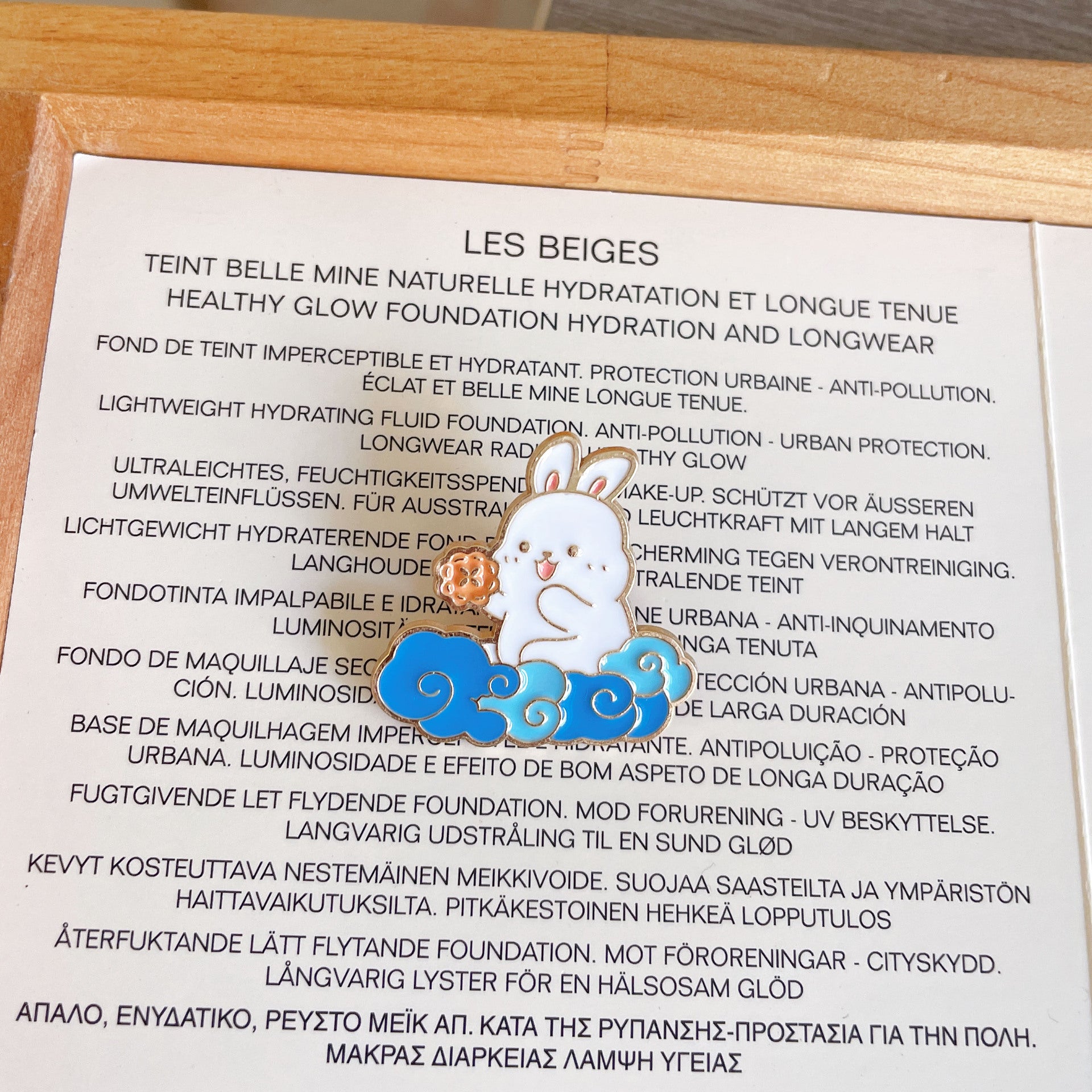 Wholesale  Mid-Autumn Festival commemorative metal   rabbit Brooch