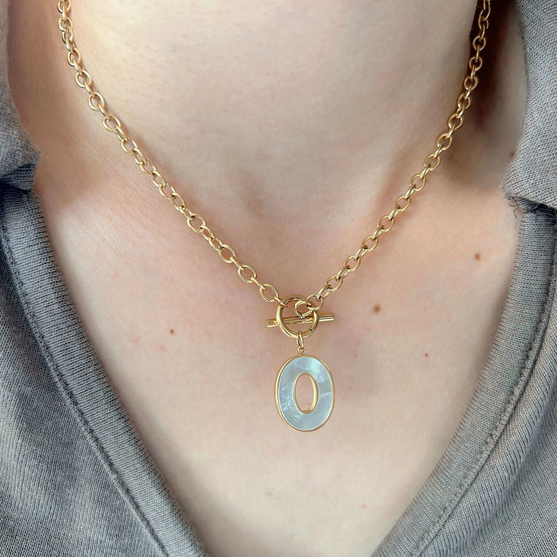 Wholesale Natural Stone Beaded Necklace Shell Ot Buckle Pendant Stainless Steel White Jade Pendant Necklace