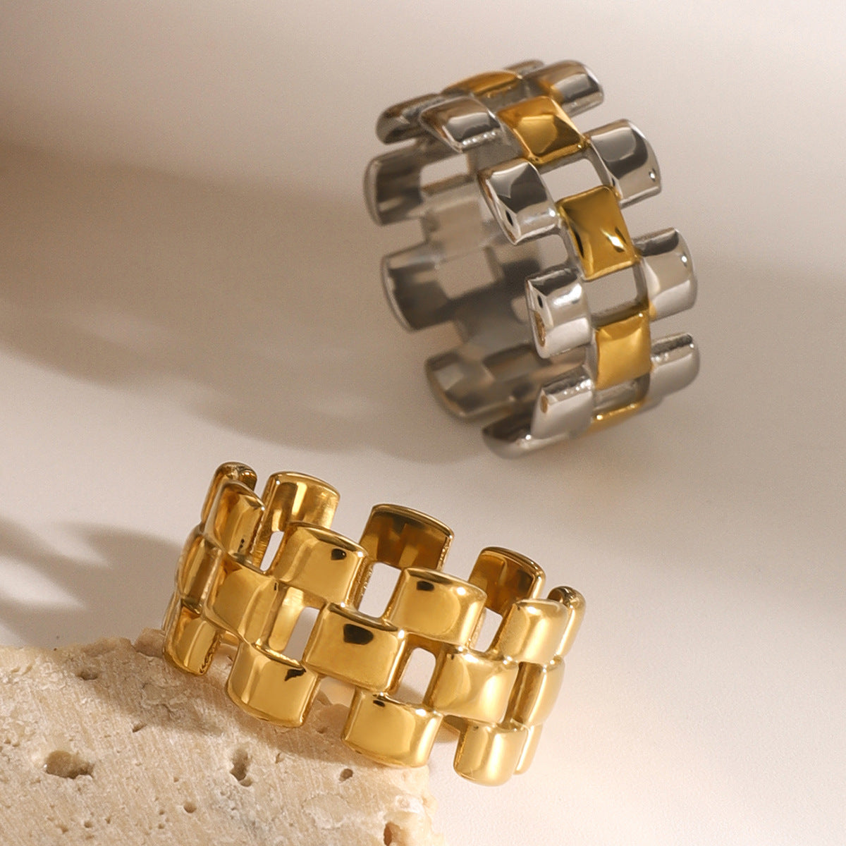 Wholesale  18k stainless steel three-layer square square hollow ring