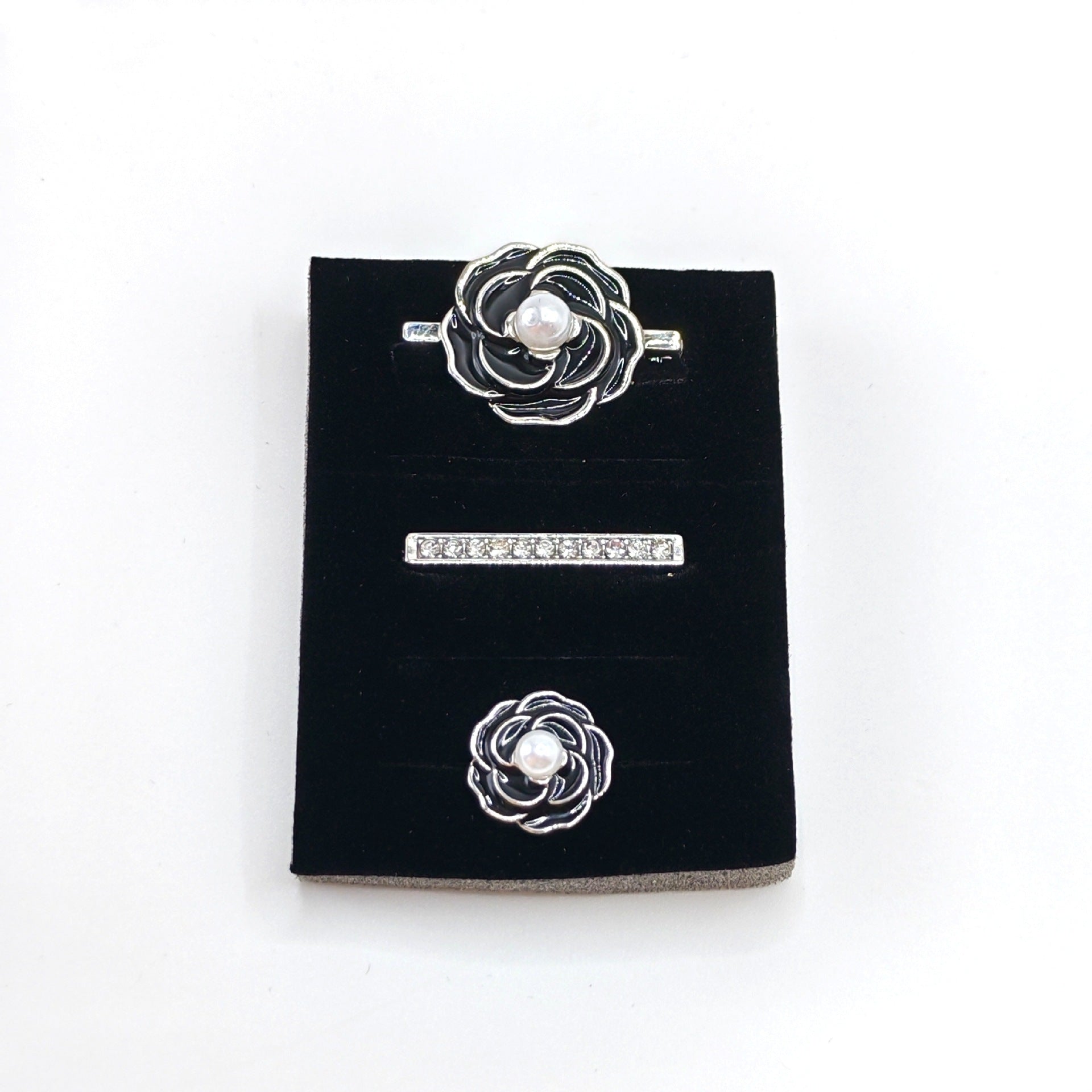 Wholesale Zinc Alloy Camellia Flower Decorative Accessory Set For Band Silver Silicone Strap 4 Pieces