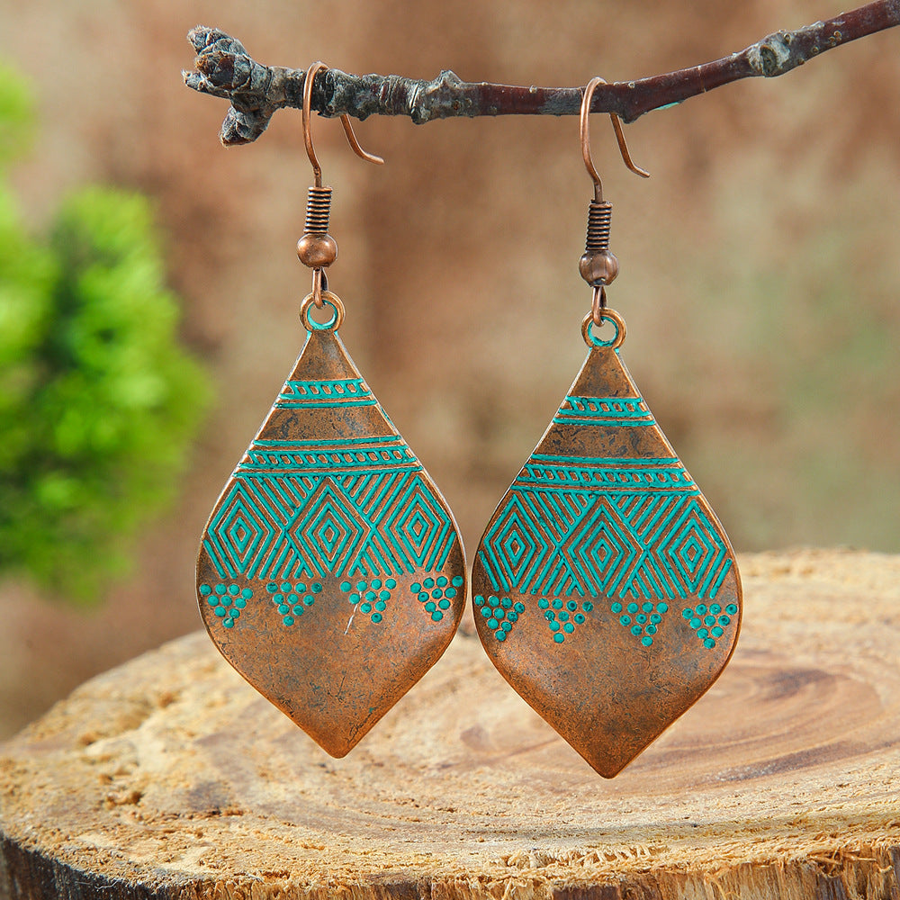 Wholesale Bohemian Hollow Geometric Retro Vintage Alloy Earrings for Everyday Wear or Gift