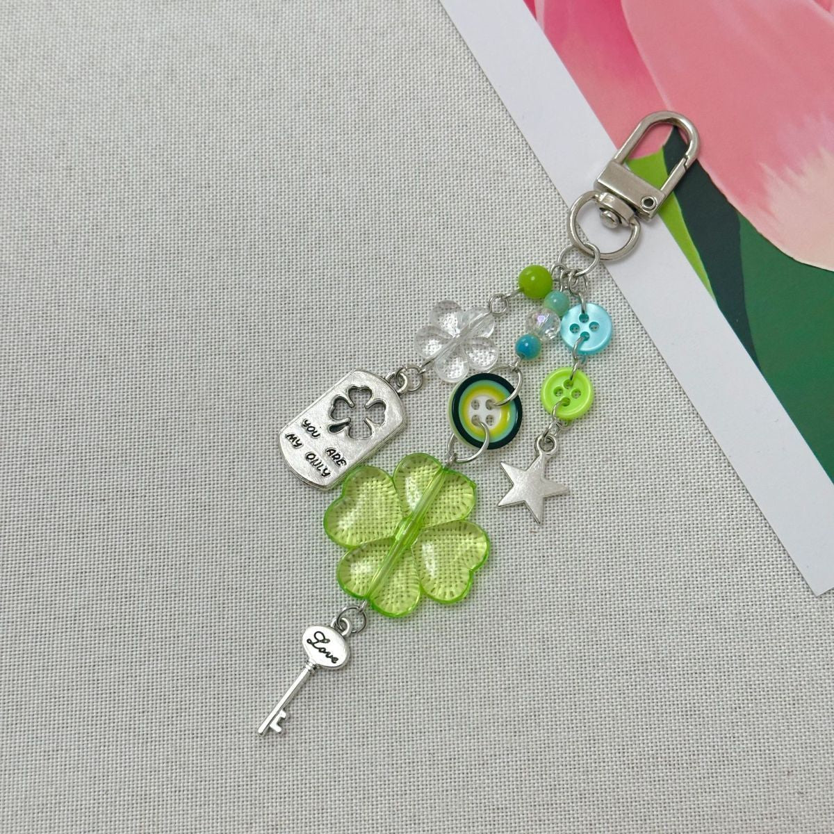 Wholesale Lucky Four-Leaf Clover Acrylic Beaded Keychain Charm - Trendy Gift and Car Key Accessory