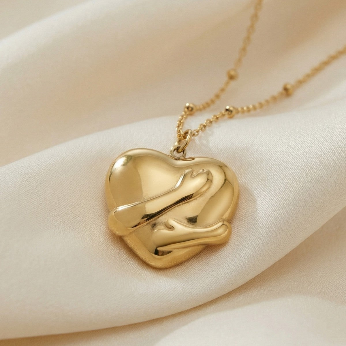 Wholesale Stainless Steel Gold-Plated Heart Pendant Necklace Fashion Jewelry Accessory