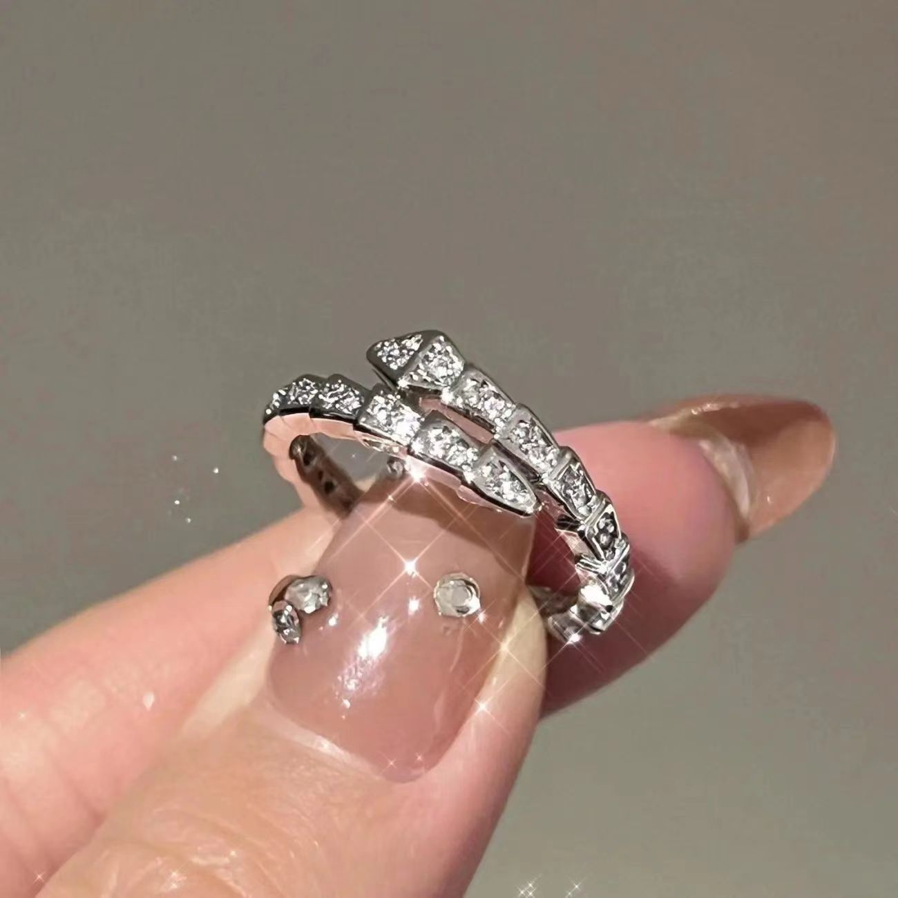 Wholesale Silver Tone Snake Ring With Rhinestones Open Design For Women Trendy Jewelry Accessory Gift