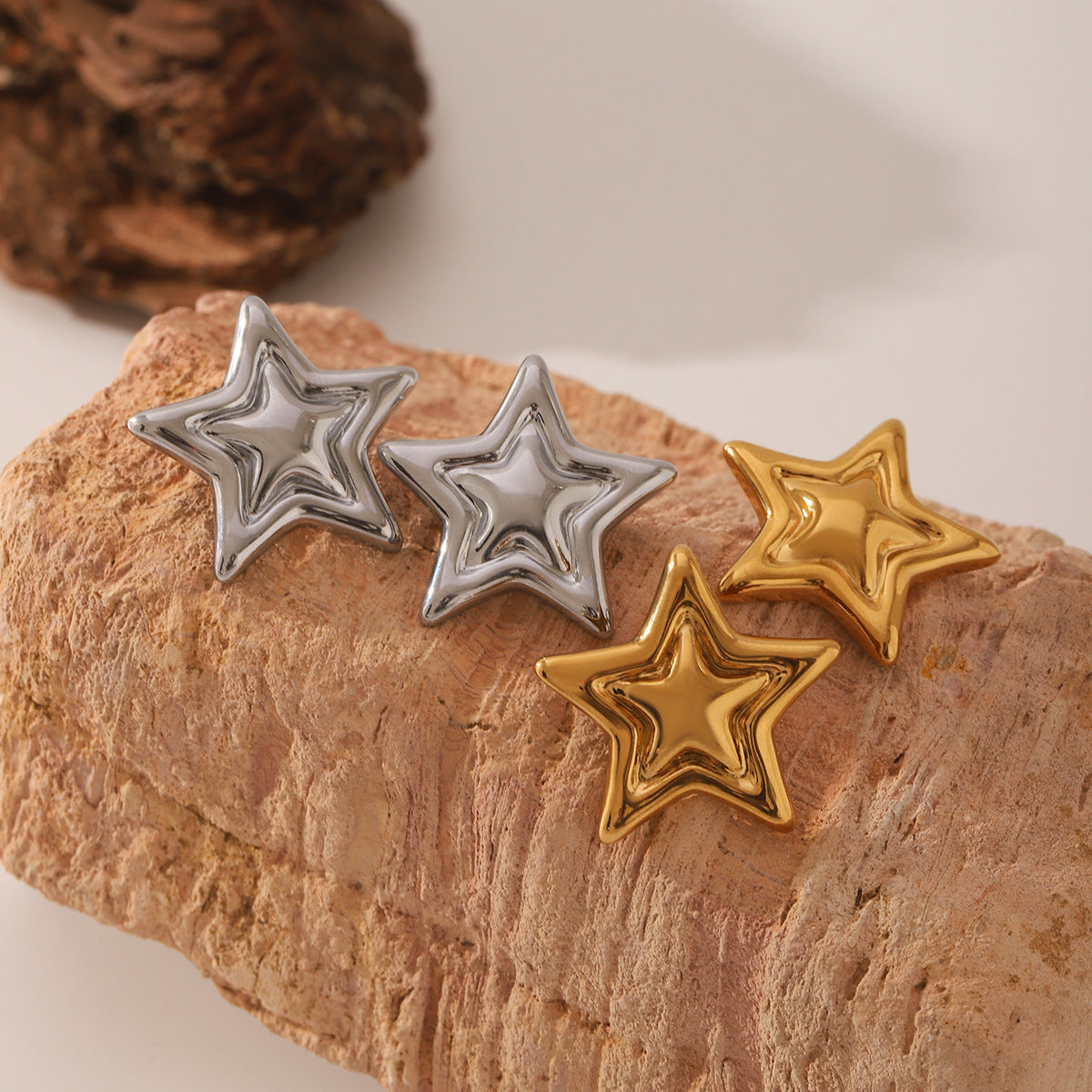 Wholesale  Stainless steel Gold and Silver Color-matching Five-pointed Star Earrings