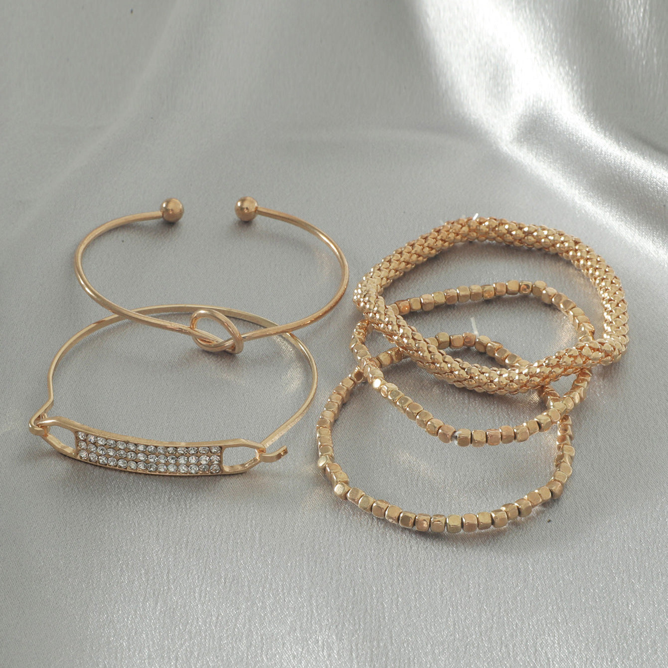 Wholesale Retro Geometric 5 Piece Bracelet Set Gold Tone Alloy Women S Everyday Fashion Jewelry Accessory