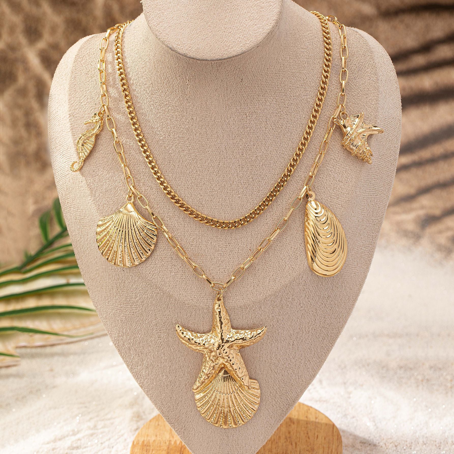 Wholesale Trendy Starfish Shell Pendant Necklace Alloy Ocean Design Jewelry Accessory For Women