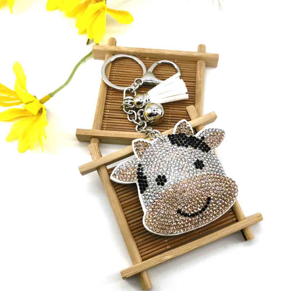 Wholesale 4pcs Zinc Alloy Rhinestone Cow Keychain