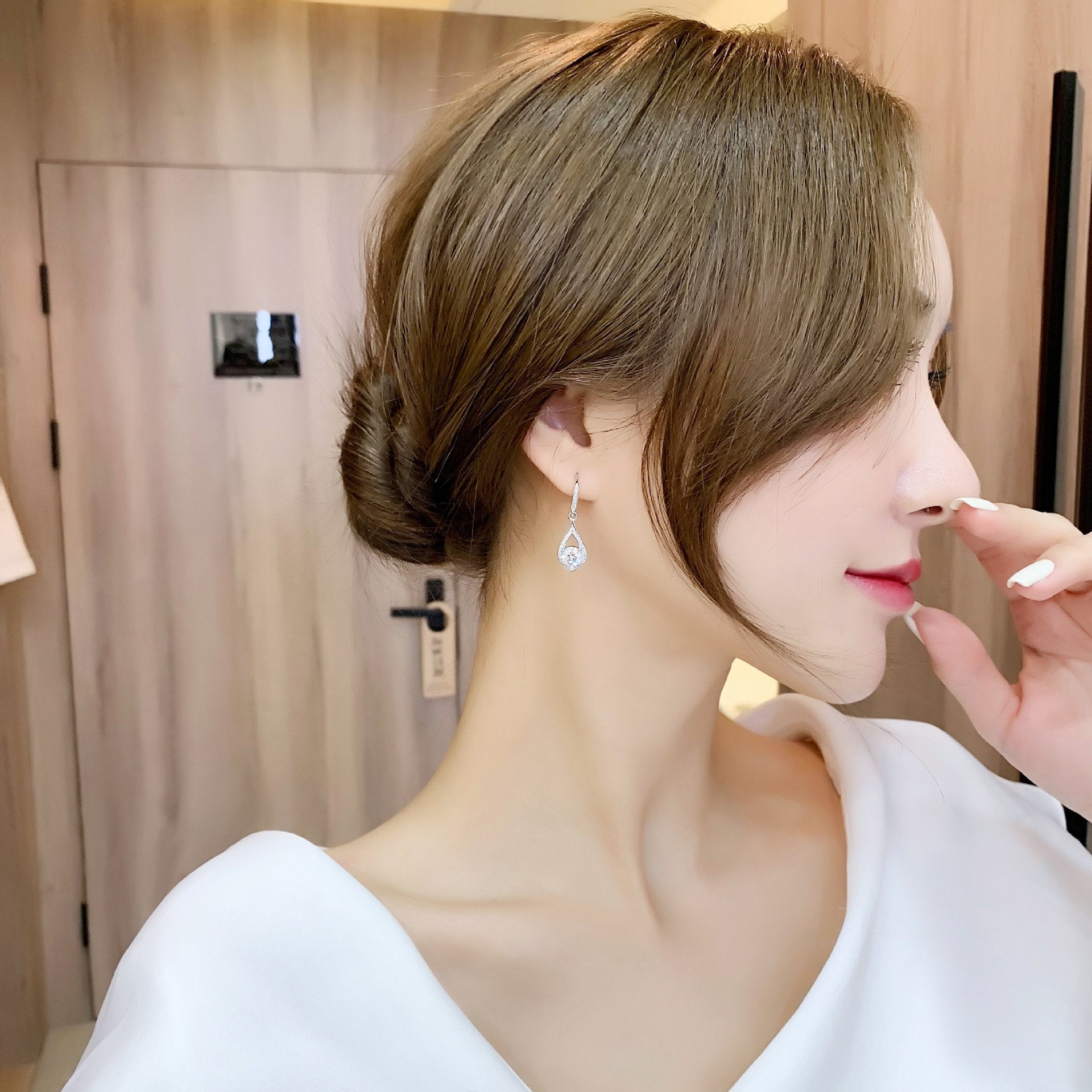 Wholesale Moissanite 18k gold water drop-shaped zircon earrings