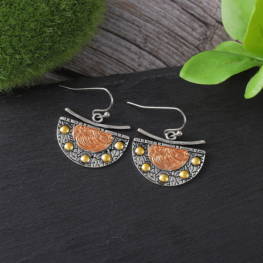 Wholesale  Simple Retro Flower and Leaf Pattern Earrings
