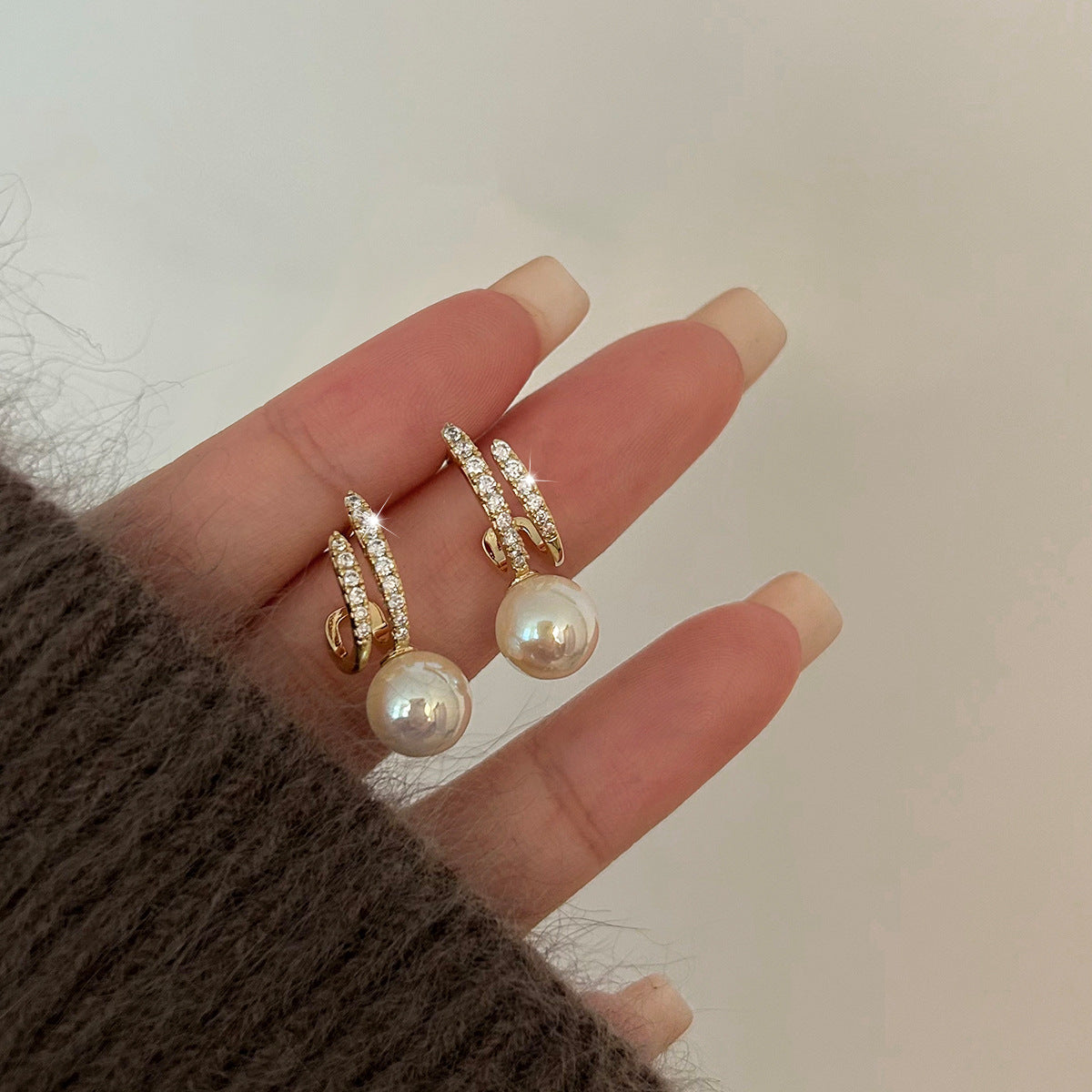 Wholesale Japanese Korean Style Imitation Pearl Stud Earrings with Zircon Accents - Boutique Resale Fashion Accessory