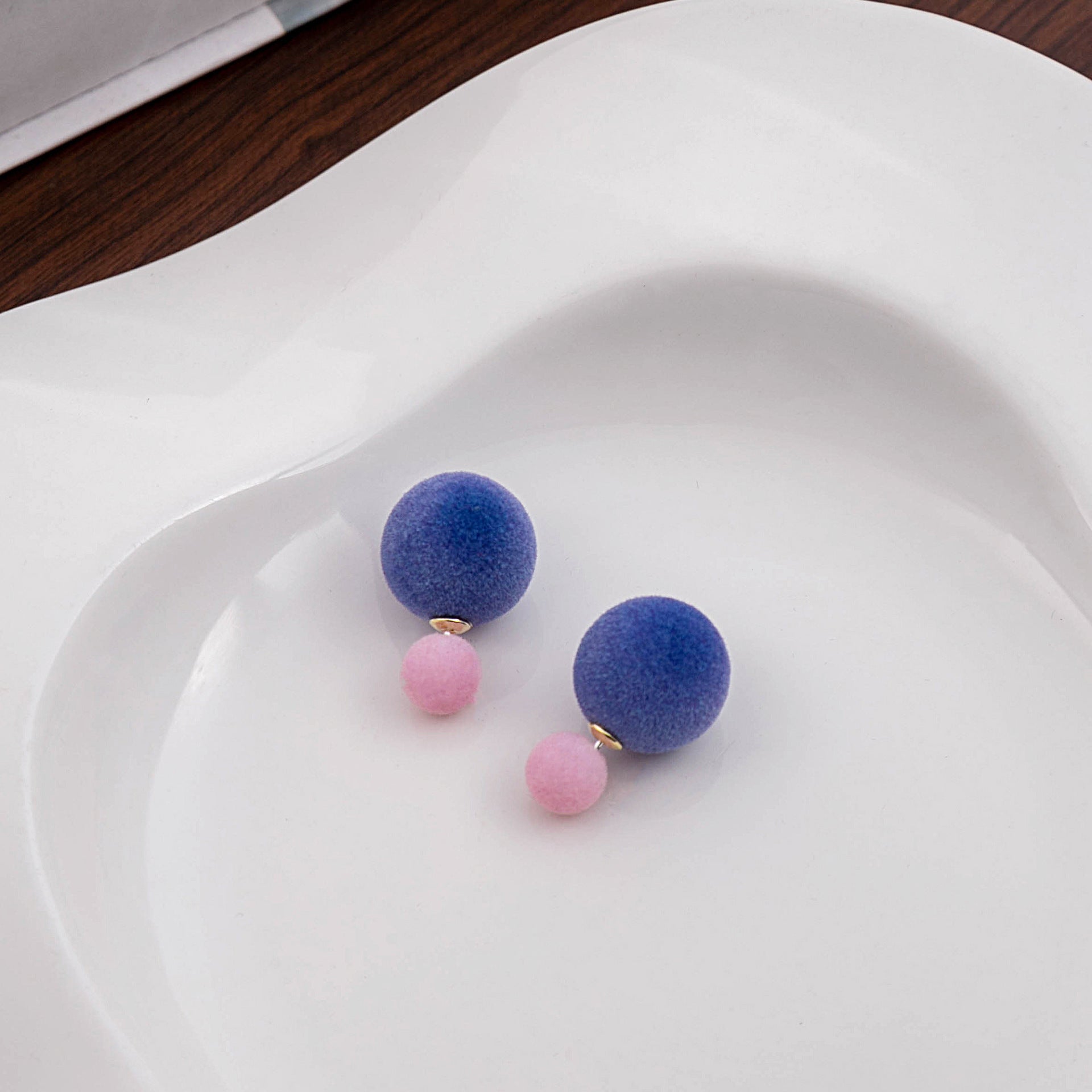 Wholesale Contrast Velvet Balloon Earrings ACC-ES-MDD063