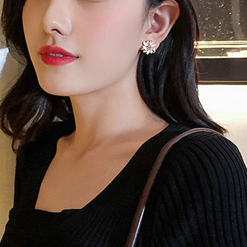 Wholesale Cat's Eye Stone Earrings Creative Floral Geometric Sunflower Stud Earrings