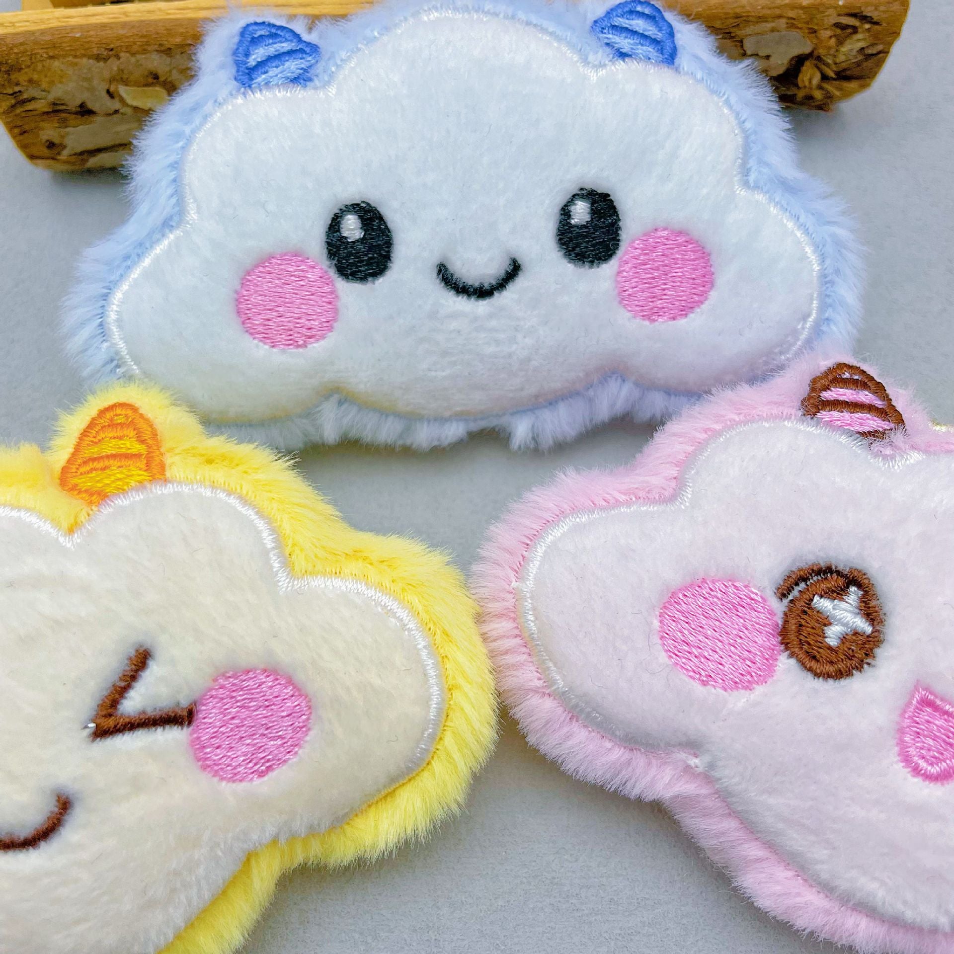 Wholesale Plush Cloud Bag Charm Keychain Fashion Accessory for Party and Everyday Use