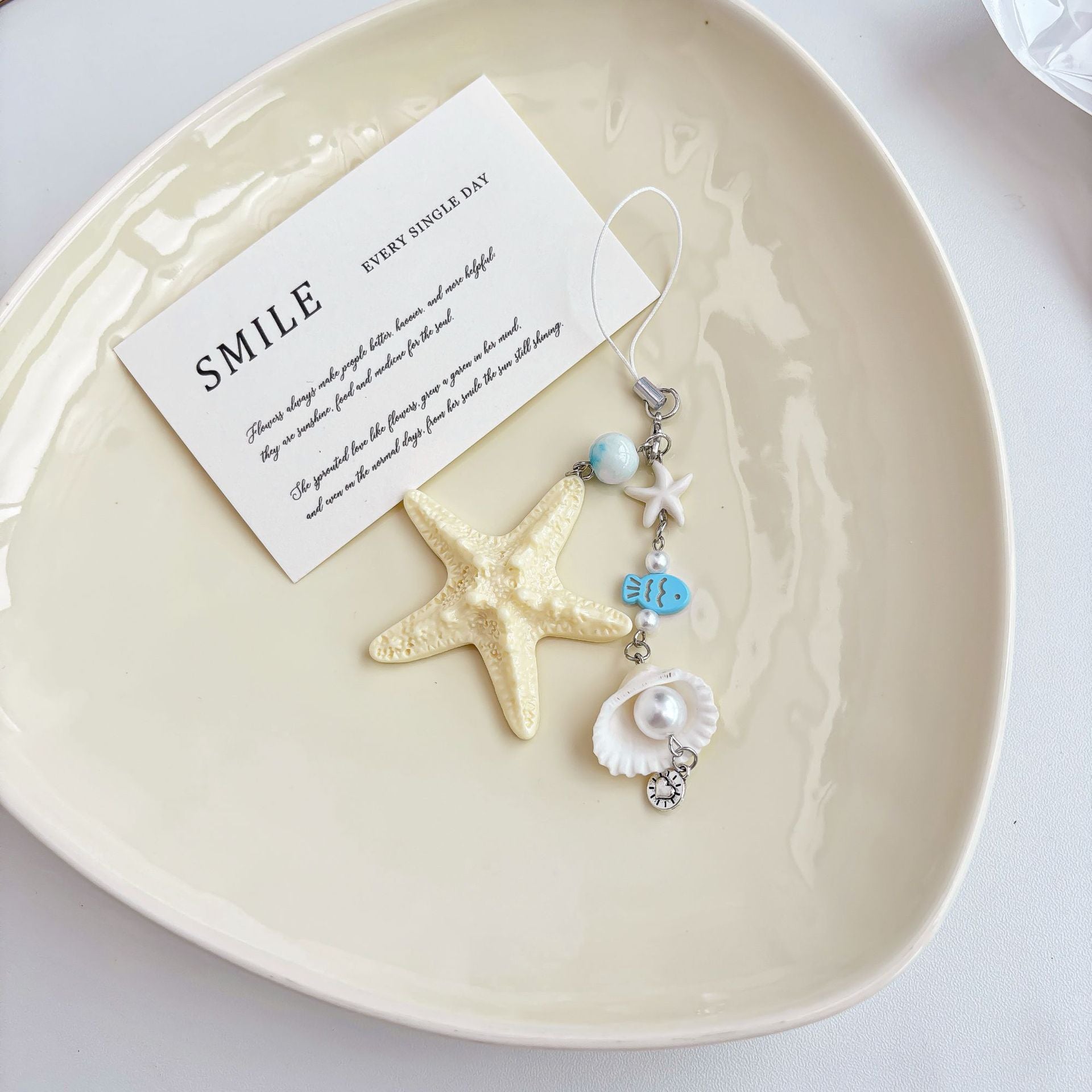 Wholesale Ocean Style Natural Shell Decorative Keychain