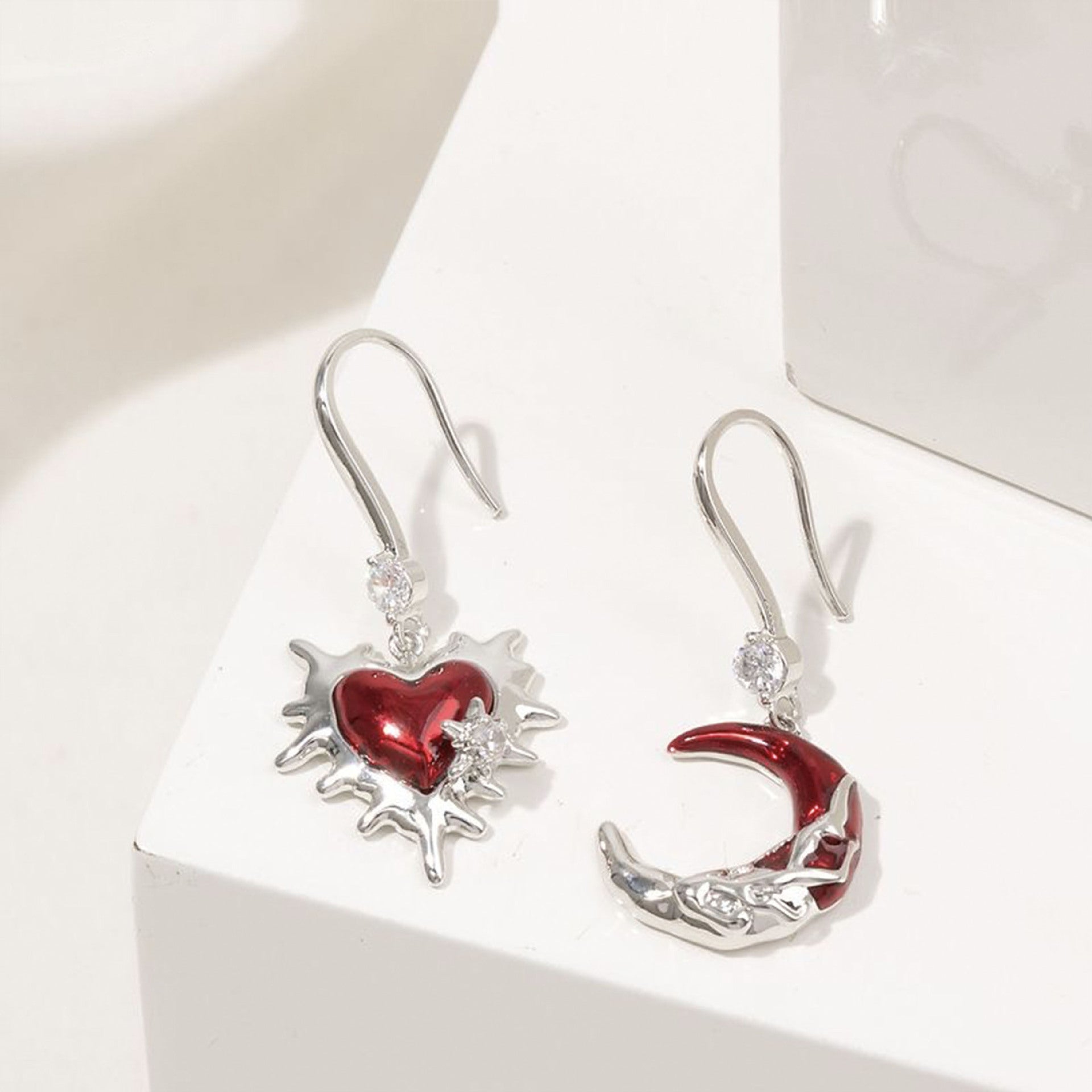 Wholesale  personality design sense of n love string moonearrings