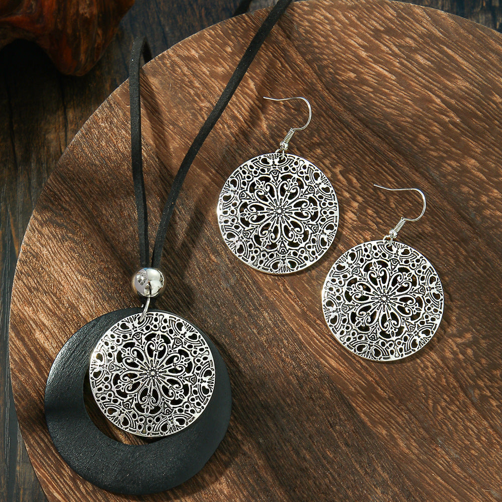 Wholesale Ethnic Style Geometric Earrings with Alloy and Black Wood Wool Chain Everyday Jewelry Accessory