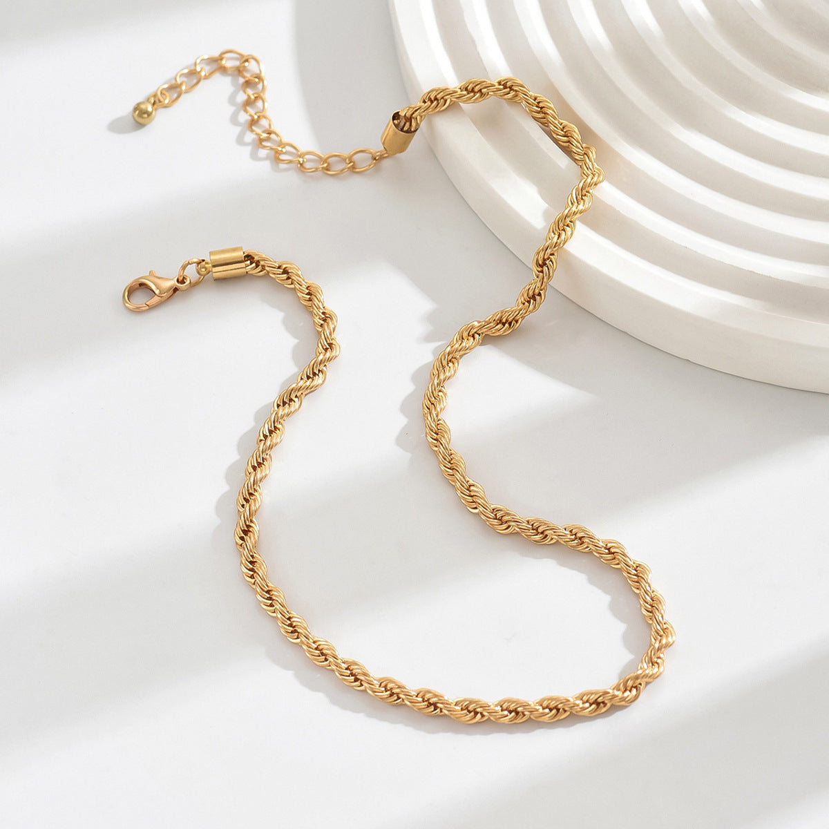 Wholesale minimalist gold-plated braided chain choker necklace