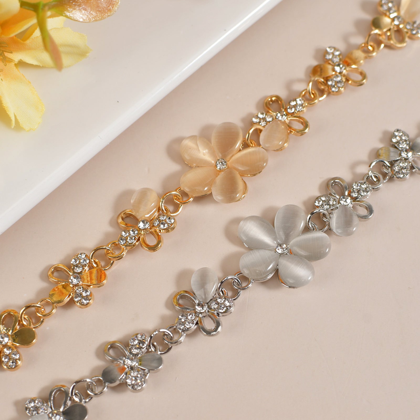 Wholesale Flower Diamond Adjustable Bracelet