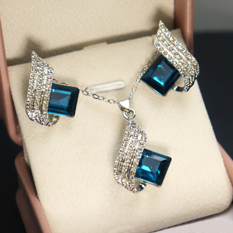 Wholesale  Light Luxury High-end Ear Studs Ear Jewelry suit