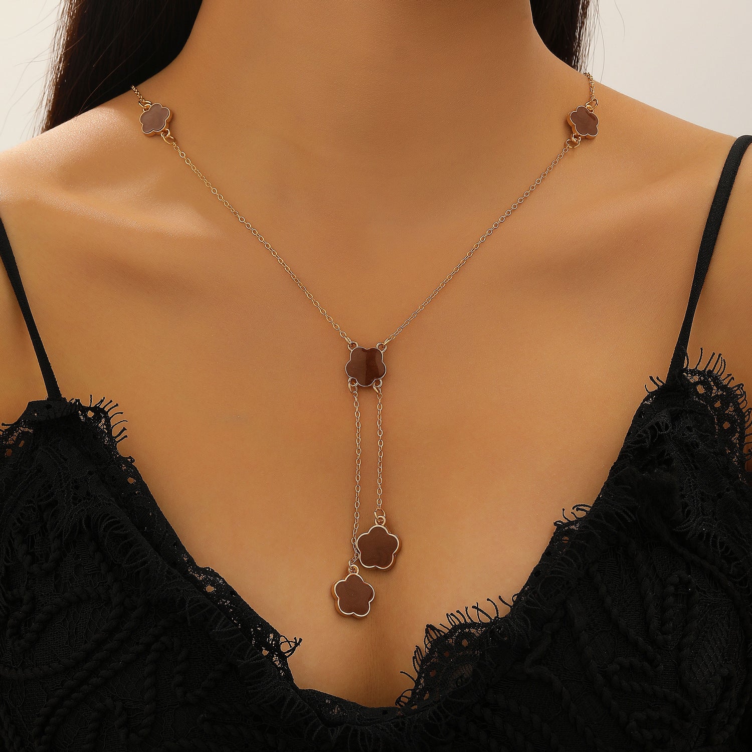 Wholesale lucky five-petal flower tassel pendant Necklace