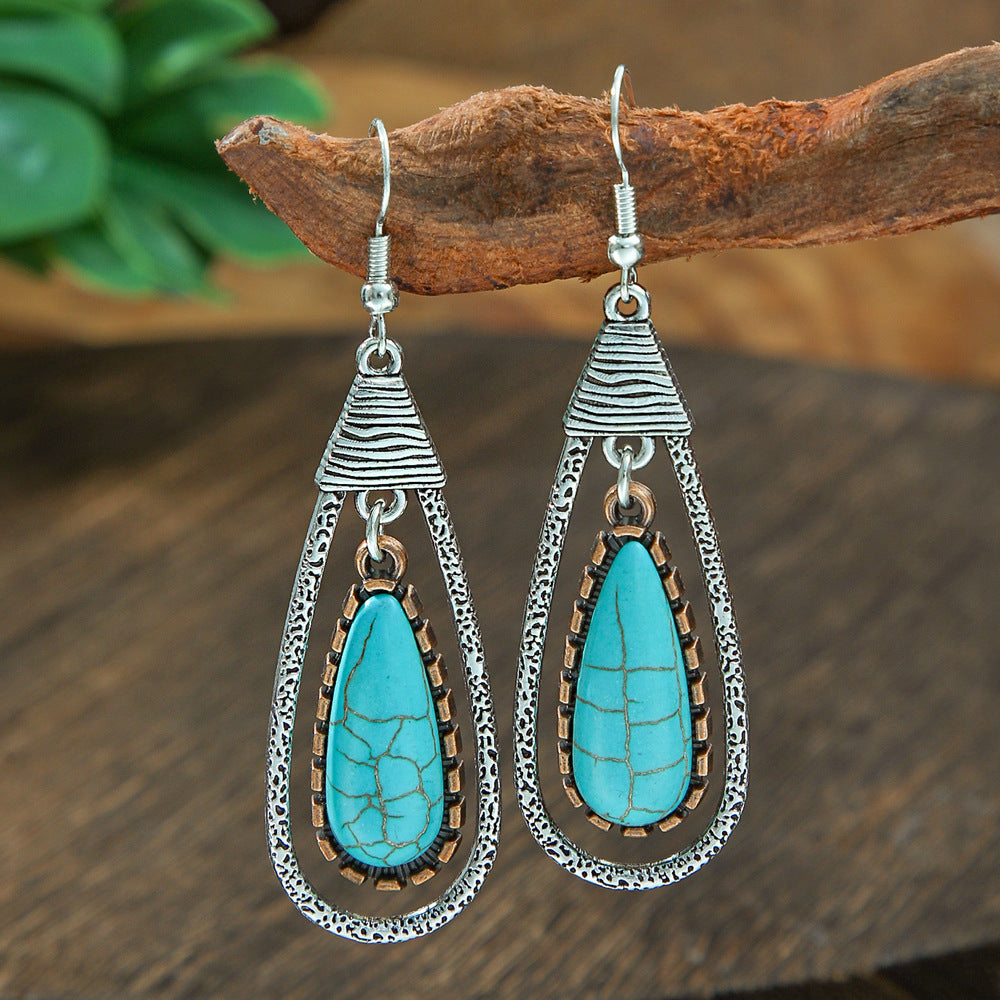 Wholesale Retro Palace Style Geometric Hollow Tassel Earring Set - Trendy Fashion Accessory for Everyday Wear