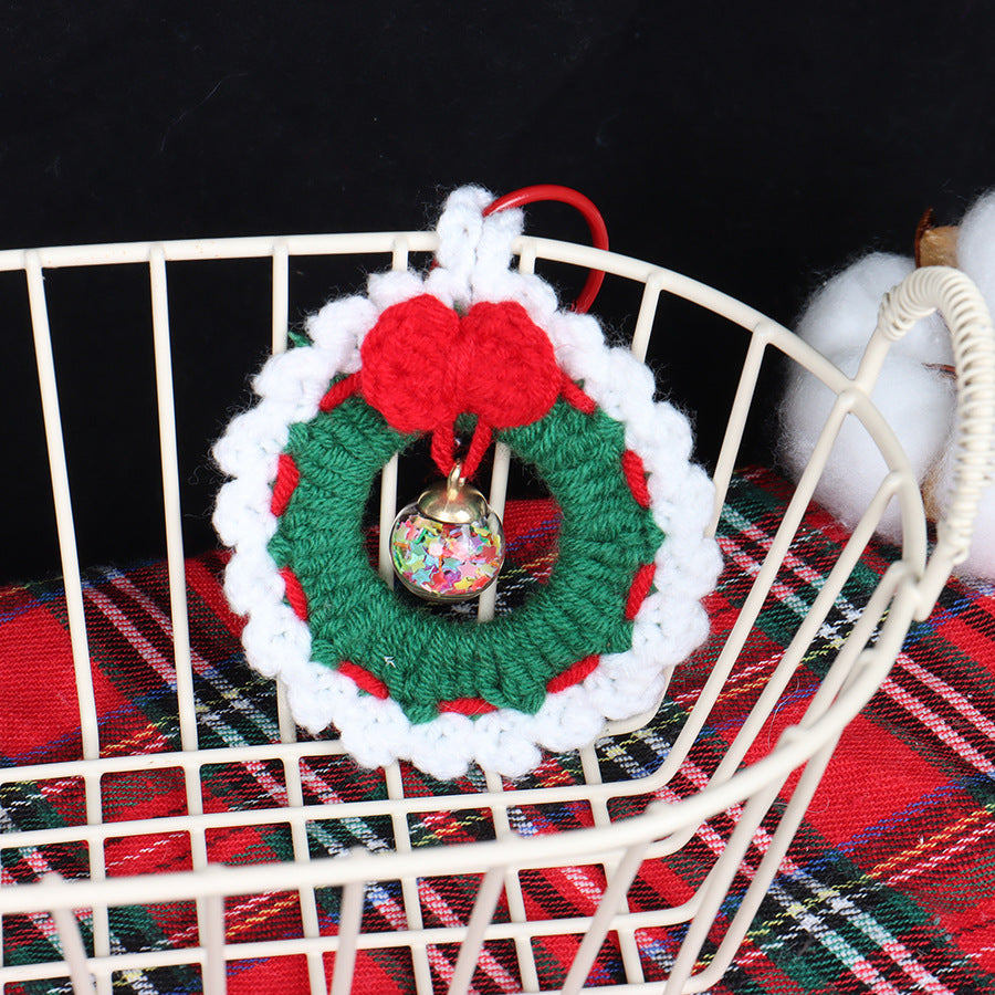 Wholesale Christmas garland keychain pendant wool hand-crocheted  Keychains Accessories