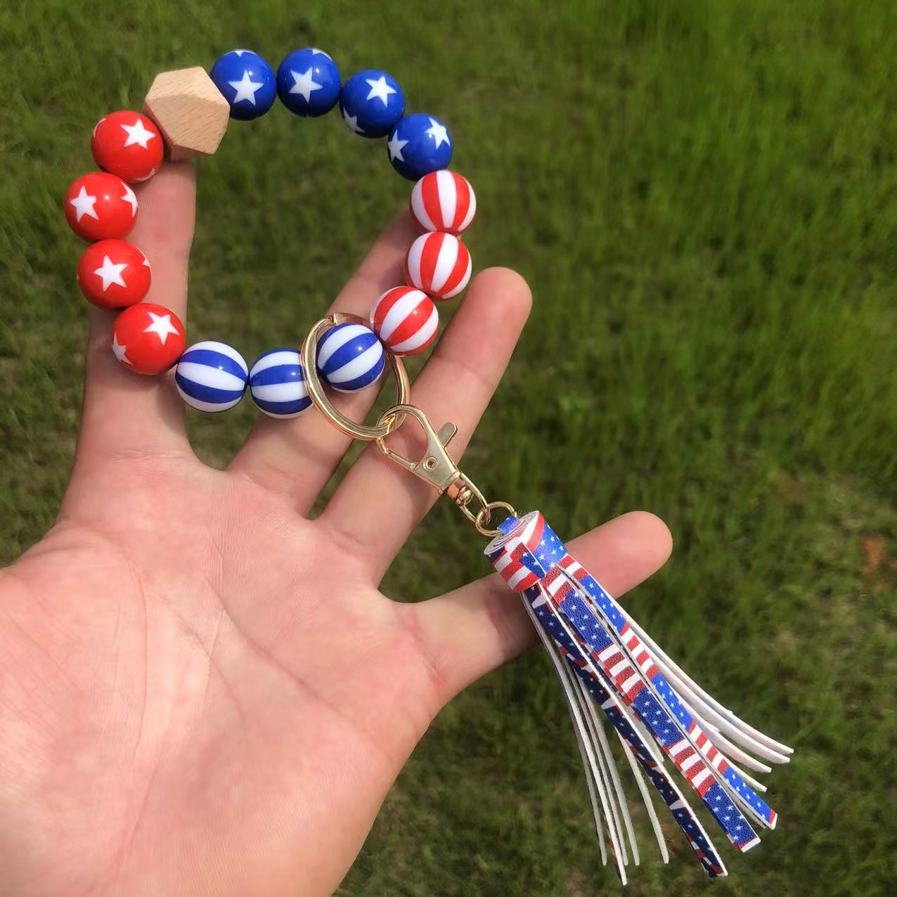 Wholesale American Independence Day Wooden Beads Tassel Wristlet Keychain ACC-KC-QiuXue013