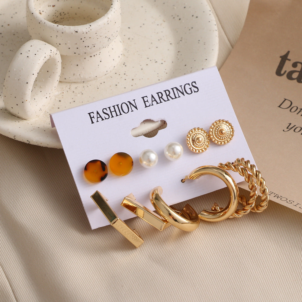 Wholesale  Retro Diamond-encrusted Pearl Women's Earrings Set