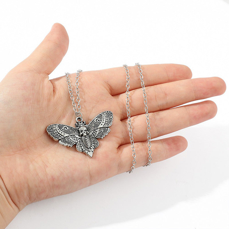 Wholesale Retro Skull Butterfly Pendant Necklace Stylish  Animal Jewelry For Party Wear