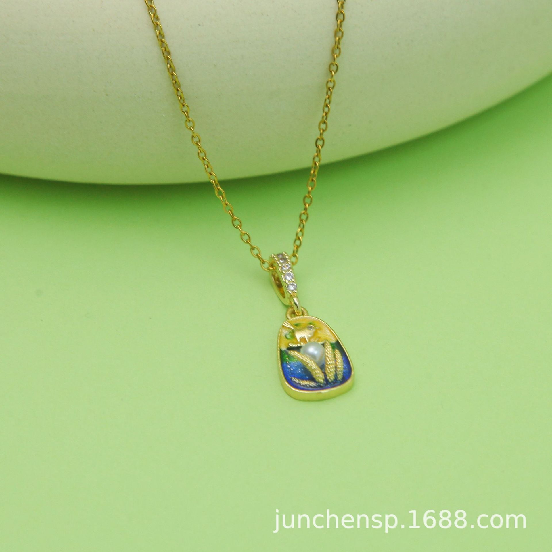 Wholesale Titanium Steel Oil Dropping Painted Mid-ancient Style Rose Pendant  Necklace