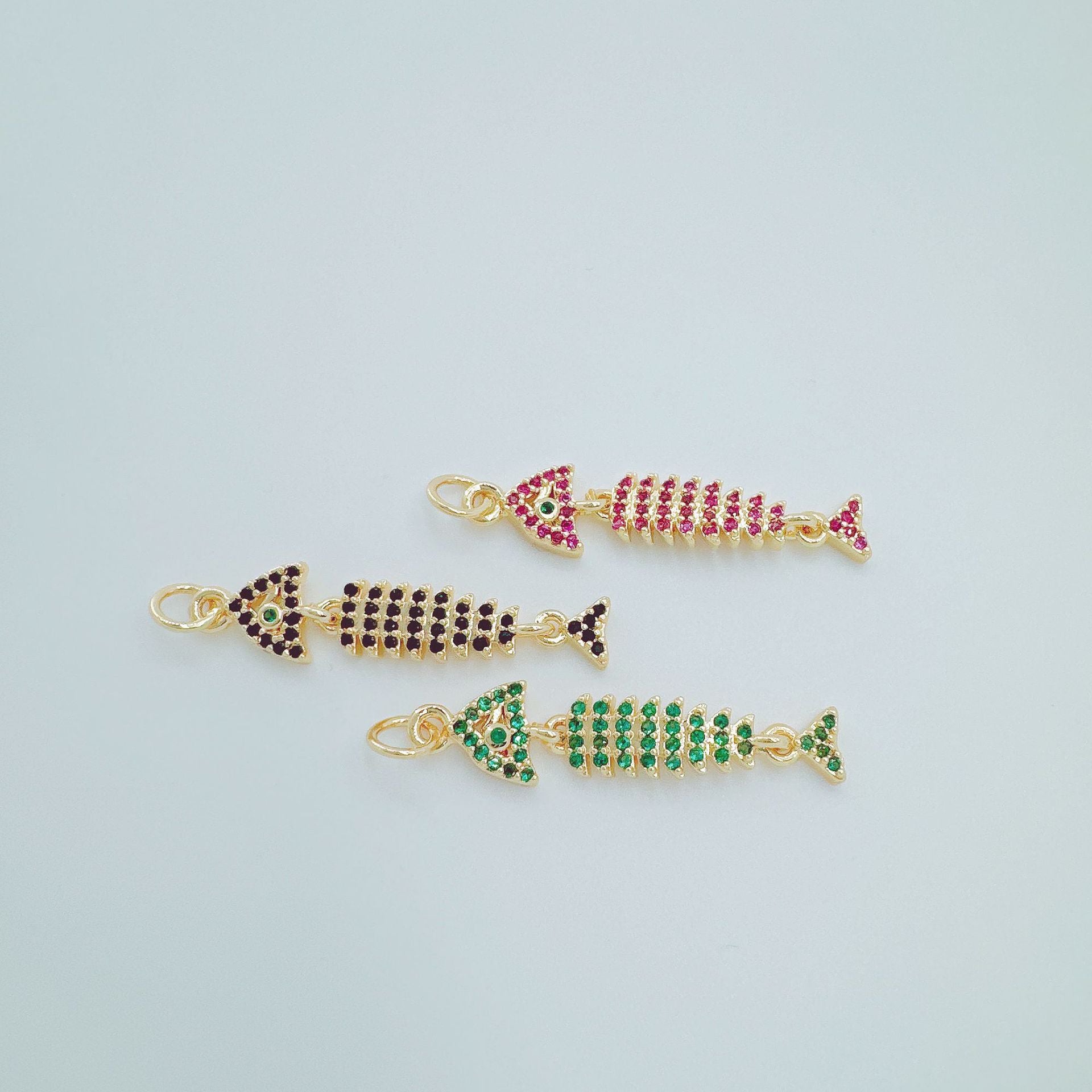Wholesale Gold Plated Movable Fishbone Necklace Pendant Creative Fashion Accessory Boutique Resale Gift