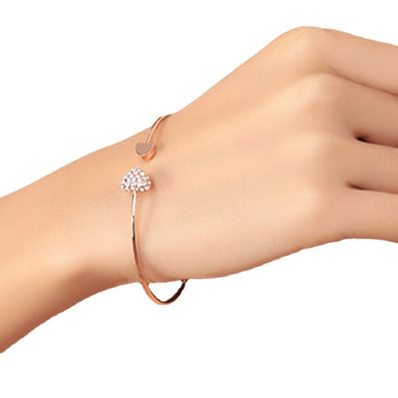 Wholesale Korean Style Double Heart Rhinestone Open Cuff Gold Plated Bracelet Fashion Jewelry Accessory