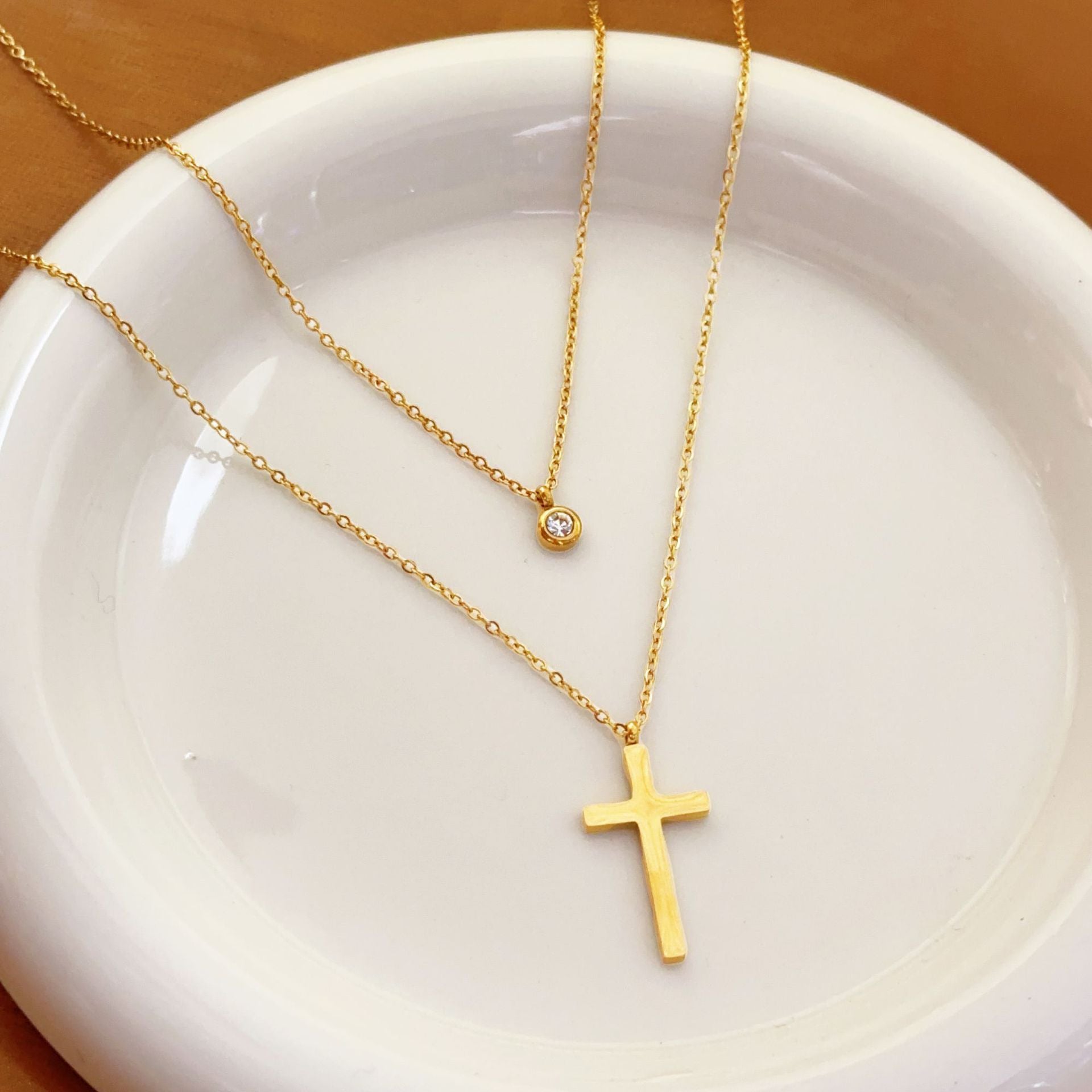Wholesale Trendy Cross Pendant Necklace Titanium Steel Gold Tone Jewelry Accessory