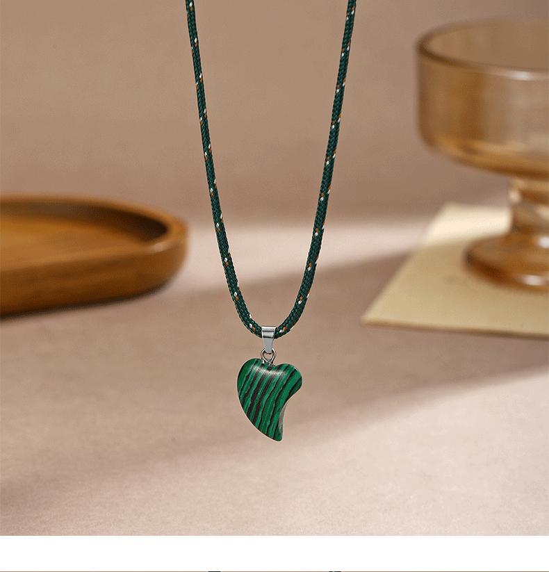 Wholesale Stylish Bohemian Agate Heart Pendant Necklace Adjustable Retro Jewelry Gift