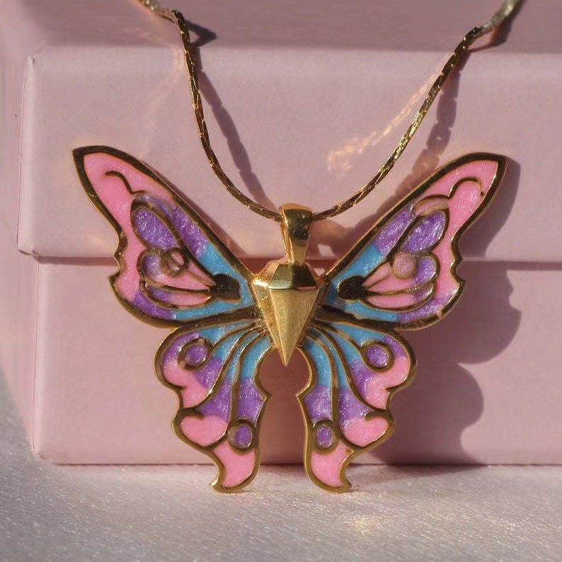 Wholesale  Colorful Distinctive Butterfly Pendant  Necklace