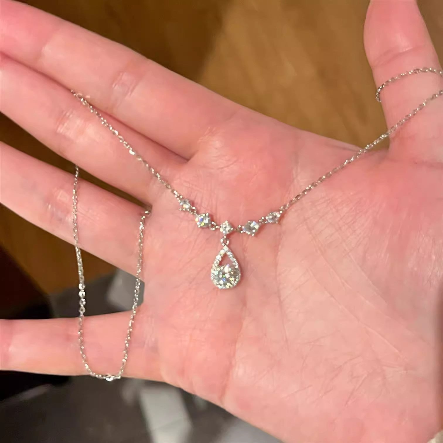 Wholesale Luxury Titanium Steel Super Sparkling Merman Tear Necklace